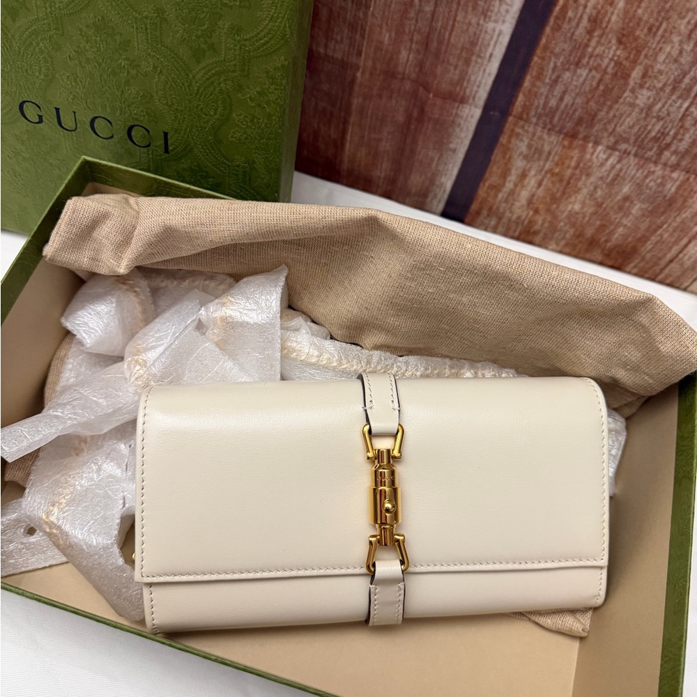 Gucci Jackie Chain Wallet